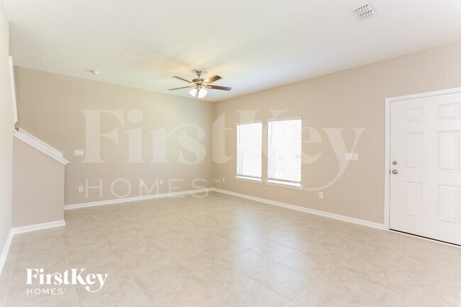 Foto del edificio - 75392 Fox Cross Ave