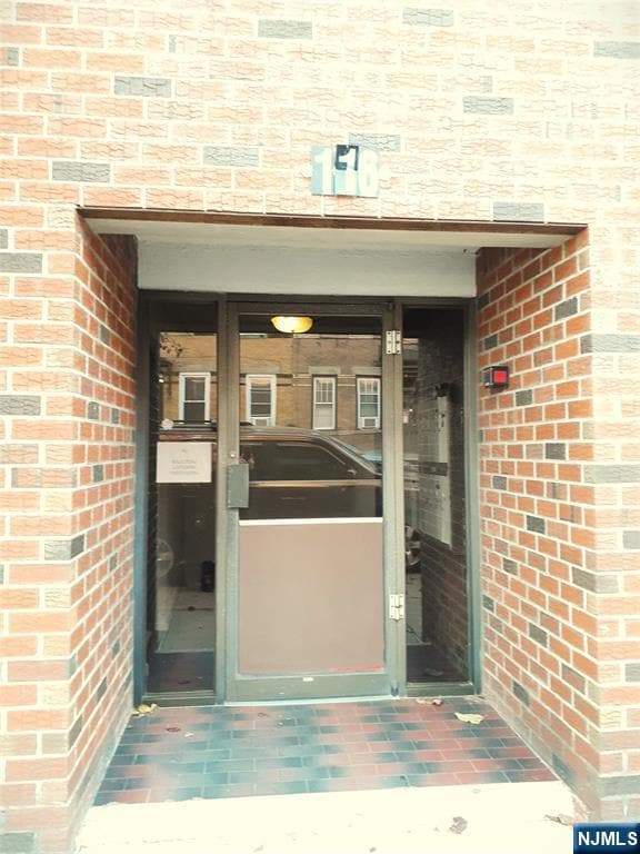 Building Photo - 116 71st St