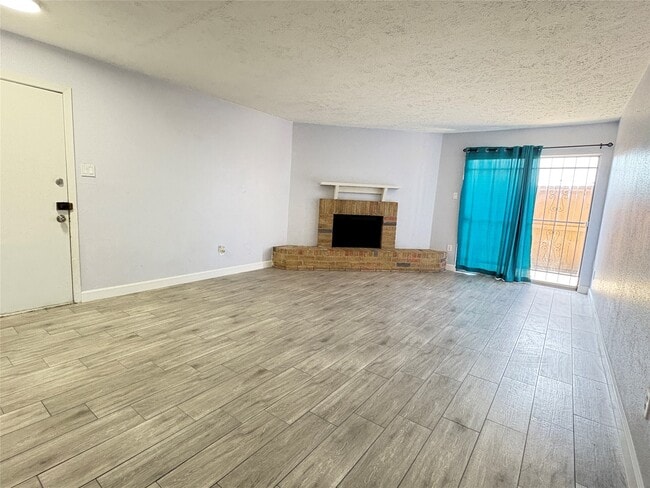 Building Photo - 10555 Turtlewood Ct