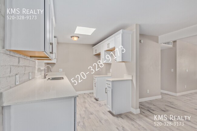 Foto del edificio - 4539 S Camino Barrera