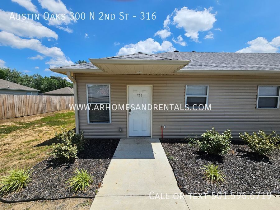 Primary Photo - 300 N 2nd St - 316 | $795 | 2 beds, 1 full...