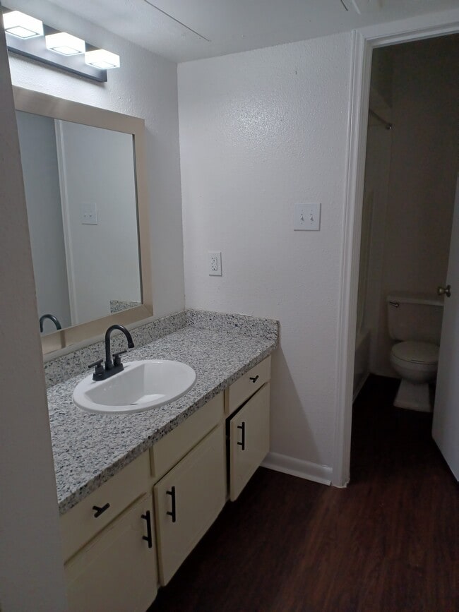 Building Photo - 74 Lyerly Place Apartments