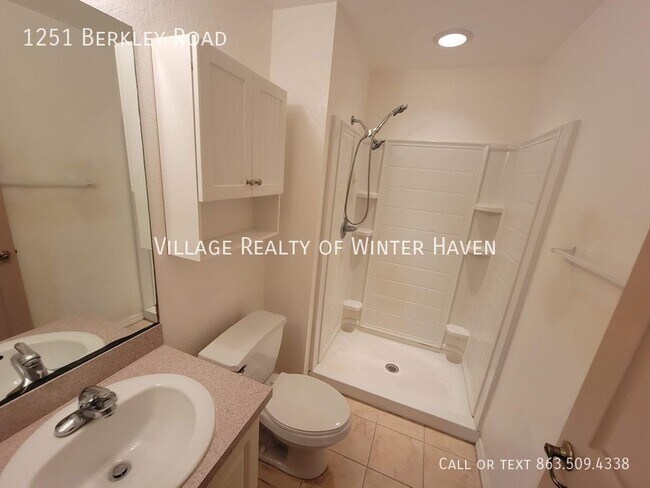 Building Photo - Beautiful 2 Bedroom and 2 Bath Apartment i...