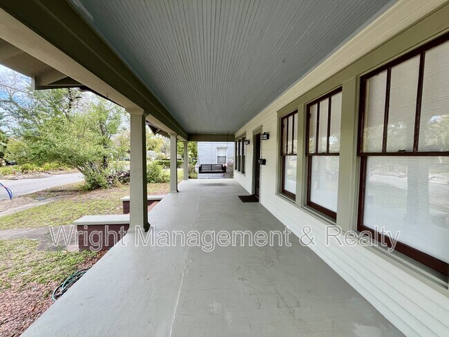 Foto del edificio - 1401 E Powhatan Ave