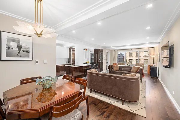 Building Photo - 11 Fifth Avenue