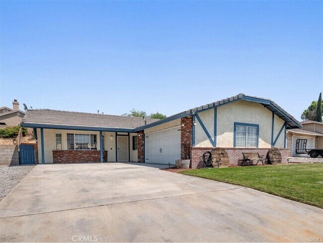 Foto del edificio - 13901 Hidden Valley Rd