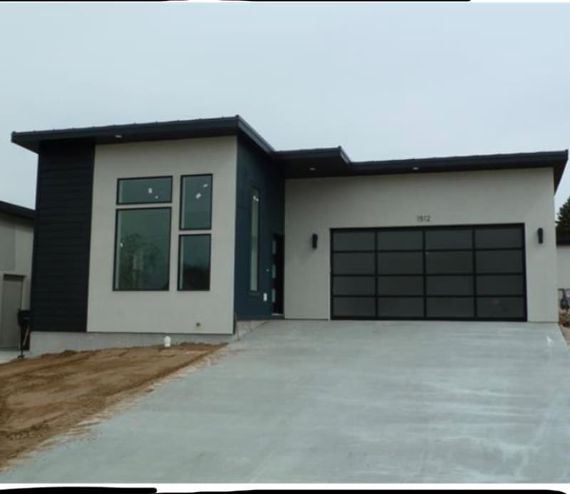Primary Photo - 1512 Surprise Valley Rd