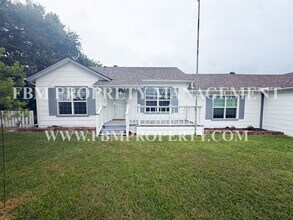 Building Photo - 1526 E FM 813