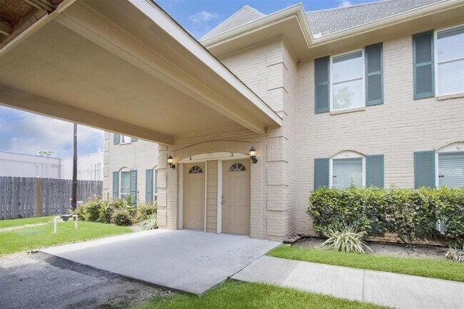 Foto del edificio - 6119 Farm to Market 1960 Rd W
