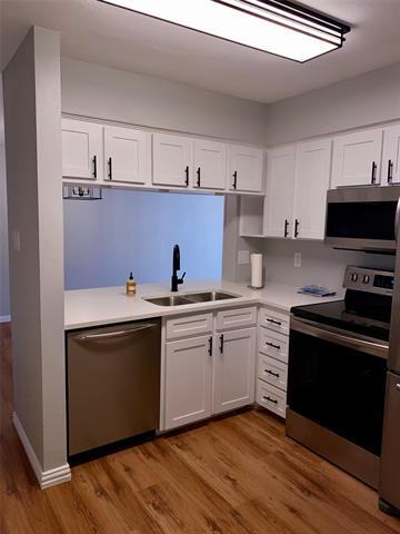 Foto del edificio - 7640 W Greenway Blvd