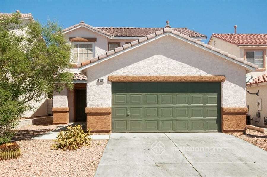 Primary Photo - 8608 W Majestic Pine Ave