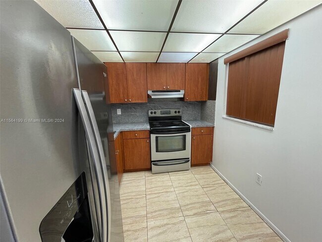 Foto del edificio - 15600 NW 7th Ave