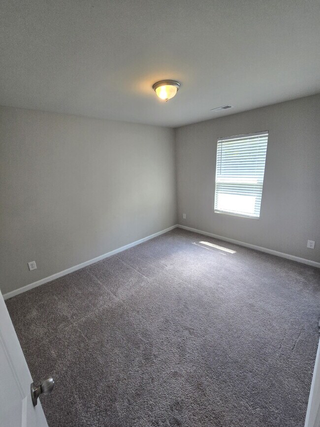 Building Photo - 1212 Christy Ct