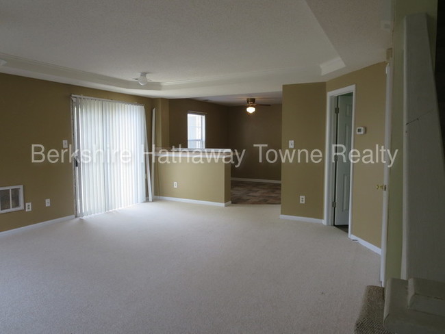 Foto del edificio - Spacious Condo in Riverwalk!