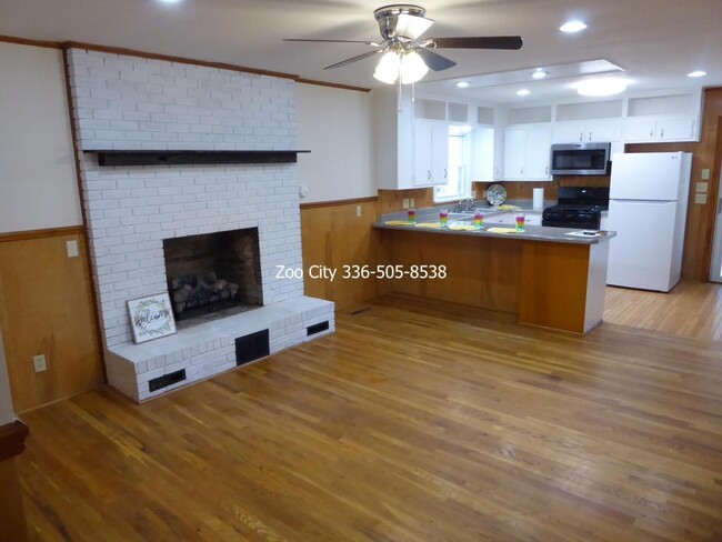 Foto del edificio - 678 Mack Rd