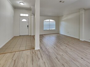 Building Photo - 19215 Mustang Pointe Ln