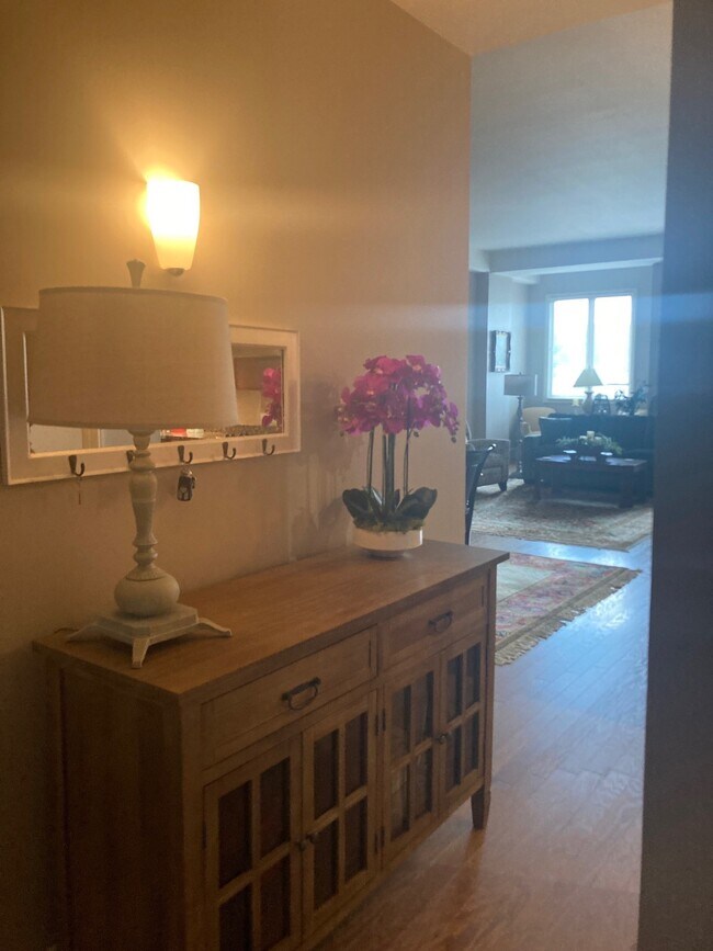 Foto del edificio - 1831 28th Ave S