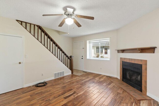 Foto del edificio - 1306 Soaring Eagle Dr