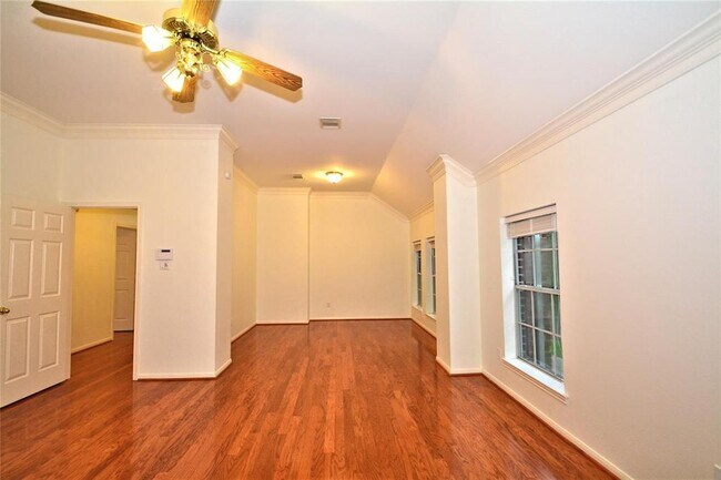 Foto del edificio - 17315 Marigold Dr
