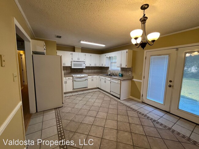 Foto del edificio - 3 br, 2 bath House - 4012 Sandy Run