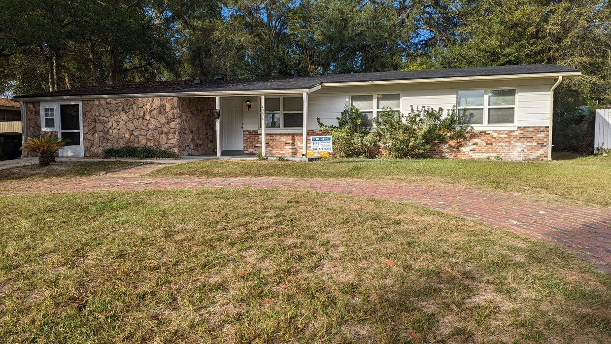 Primary Photo - 4226 Lane Ave S