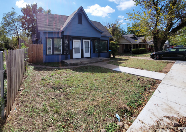 Building Photo - 3526 Mt Vernon Ave