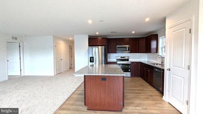 Foto del edificio - 11 Edinburgh Ct