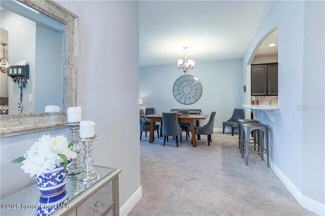 Foto del edificio - 7804 Loren Cove Dr