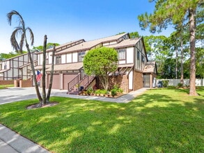 Building Photo - 751 Greenwood Manor Cir