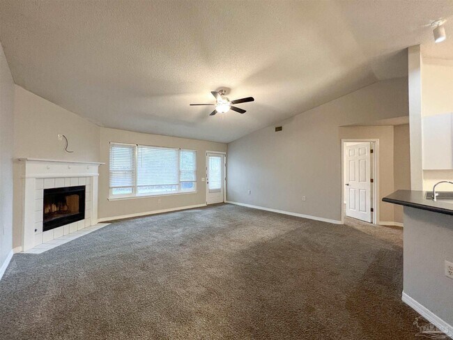 Building Photo - 8651 Ramble Woods Dr