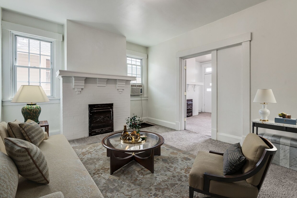 Photo - 28 - 275 Lelia