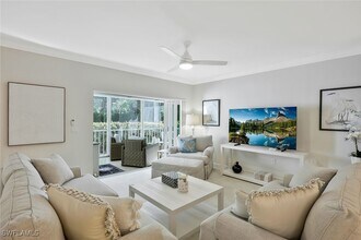 Building Photo - 780 Willowbrook Dr