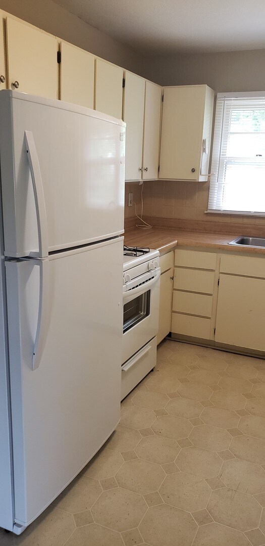 Foto del edificio - 10516-10516 E 10th St S