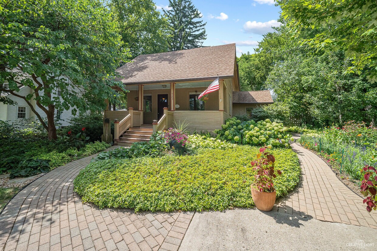 Foto principal - 923 Ash St