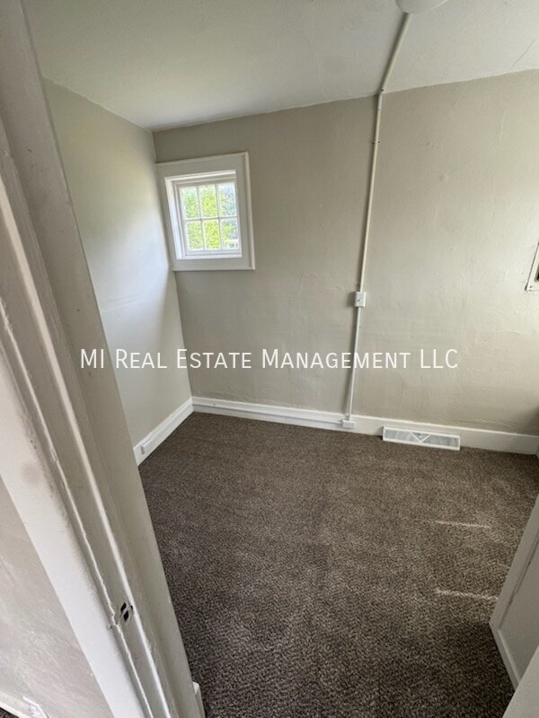 Foto del edificio - 634 Catawba Ave