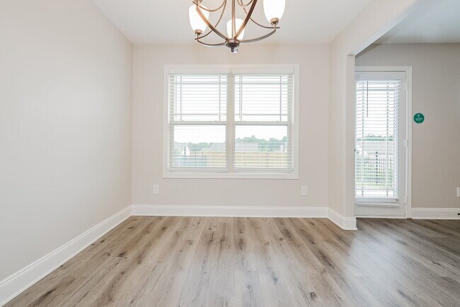 Foto del edificio - 1104 Jury Ct