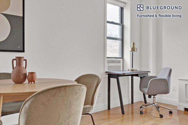 Foto del edificio - 210 W 70th St