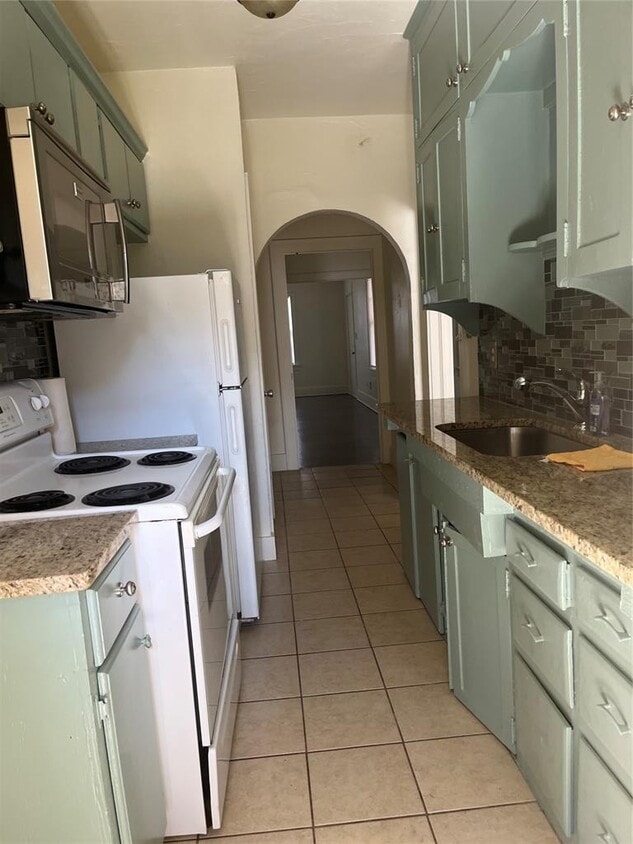 Primary Photo - 1508 NW 18th St