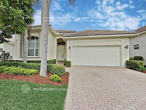 213 Palm Cir