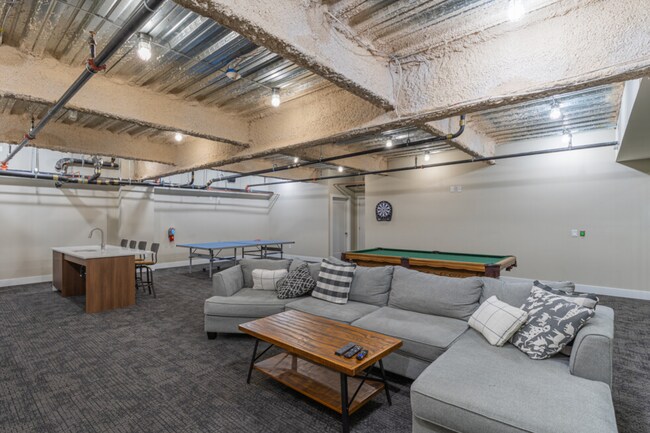 Foto del interior - Spruce Square