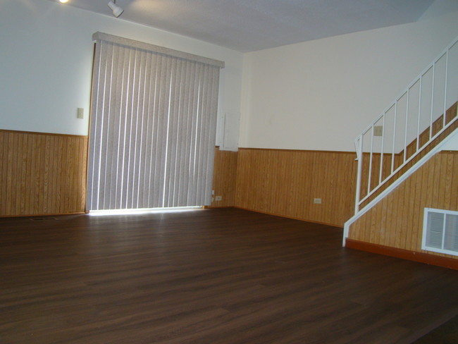Foto del edificio - 2611 Country Oaks Ct