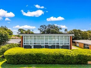 Building Photo - 1310 Harbor View Dr