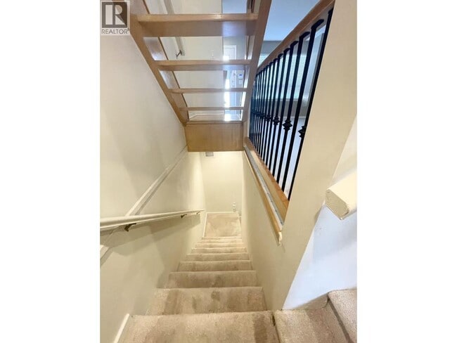 Building Photo - 7489 Magnolia Terrace