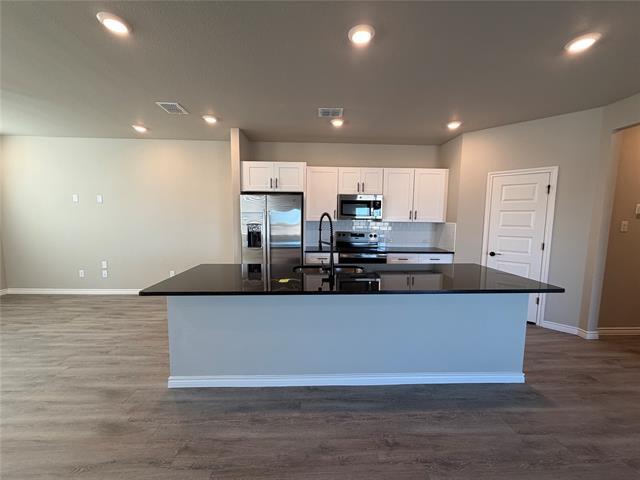 Foto del edificio - 2121 Woodlawn Wy