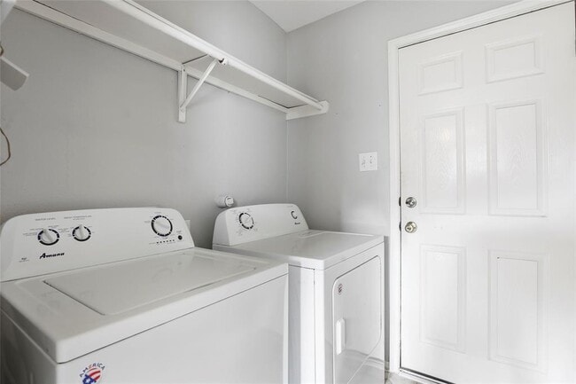 Building Photo - 12716 Collindale Cove