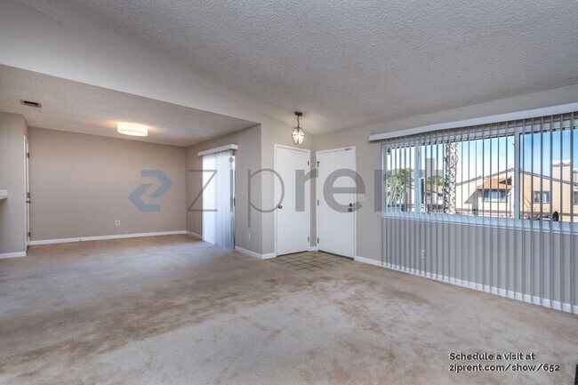 Foto del edificio - 151 Silcreek Dr
