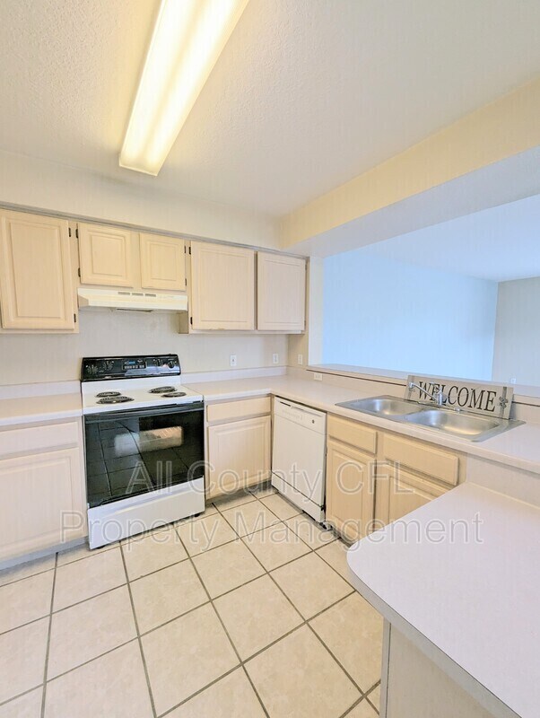 Foto del edificio - 13838 Fairway Island Dr