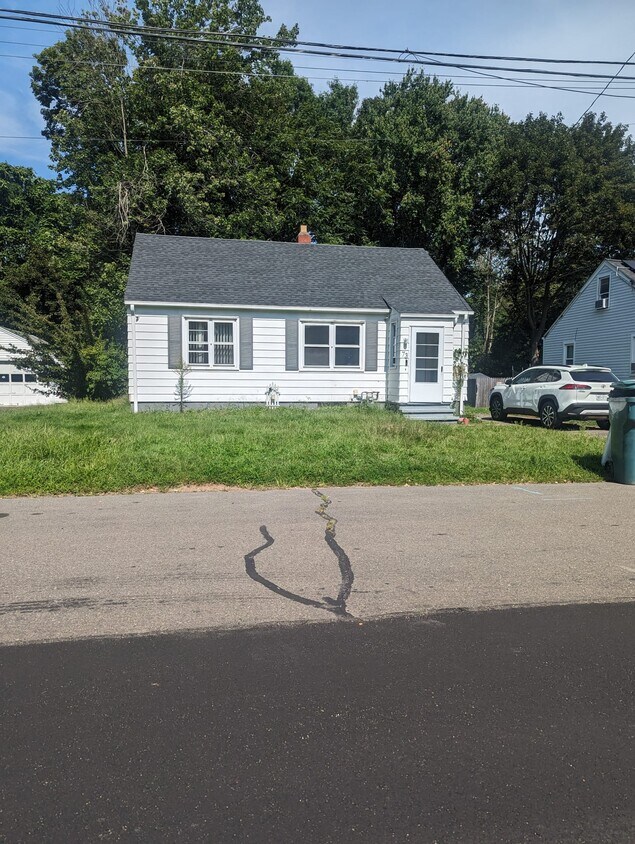 Primary Photo - 73 Valley Rd