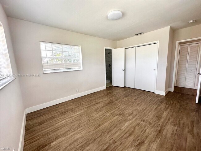 Building Photo - 3 br, 2 bath House - 3225 Garfield St