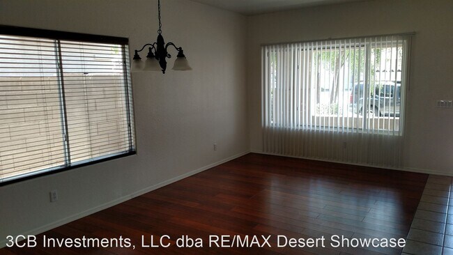 Foto del edificio - 4 br, 2.5 bath House - 11610 W Monroe St